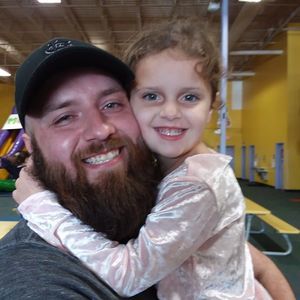 Meet your Posher, Dustin